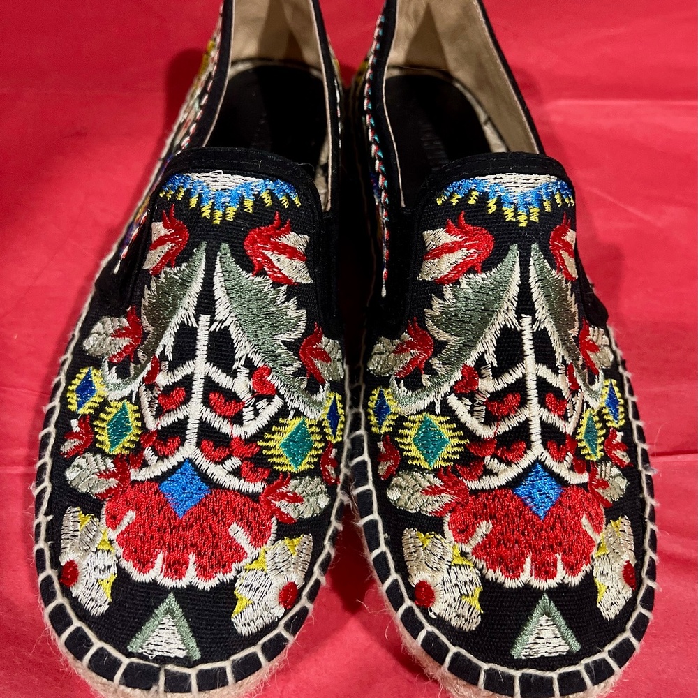 Johnny Was Boho Floral Embroidered Catopsia Jute Trimmed Slip On Espadrille Shoe